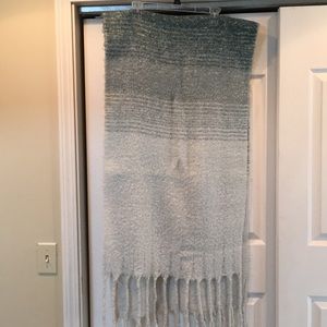 Beautiful& fuzzy scarf